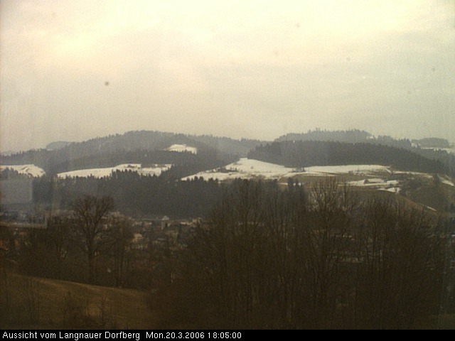 Webcam-Bild: Aussicht vom Dorfberg in Langnau 20060320-180500