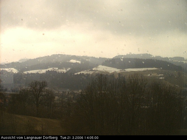 Webcam-Bild: Aussicht vom Dorfberg in Langnau 20060321-140500