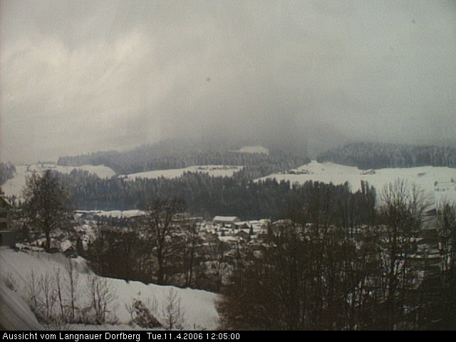 Webcam-Bild: Aussicht vom Dorfberg in Langnau 20060411-120500