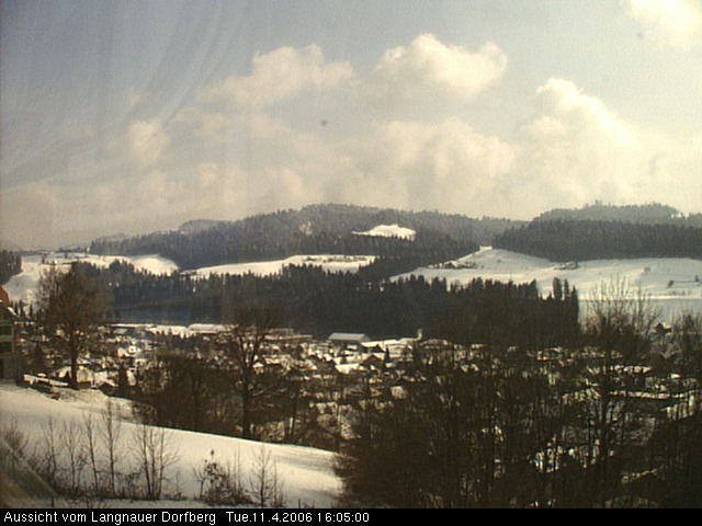 Webcam-Bild: Aussicht vom Dorfberg in Langnau 20060411-160500