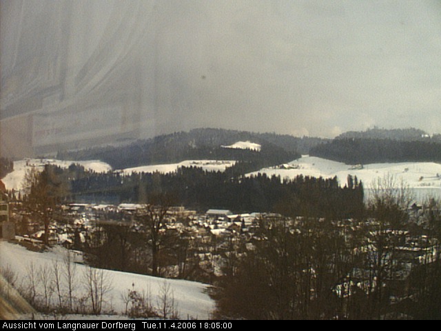 Webcam-Bild: Aussicht vom Dorfberg in Langnau 20060411-180500