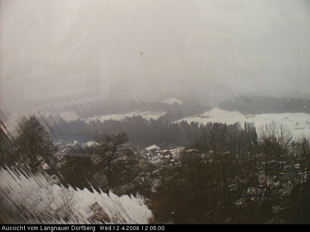 Webcam-Bild: Aussicht vom Dorfberg in Langnau 20060412-120500