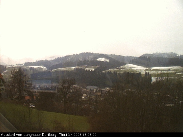 Webcam-Bild: Aussicht vom Dorfberg in Langnau 20060413-180500
