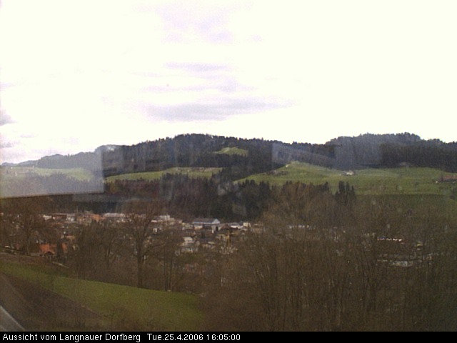 Webcam-Bild: Aussicht vom Dorfberg in Langnau 20060425-160500
