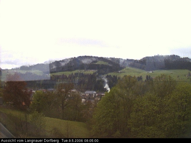 Webcam-Bild: Aussicht vom Dorfberg in Langnau 20060509-080500