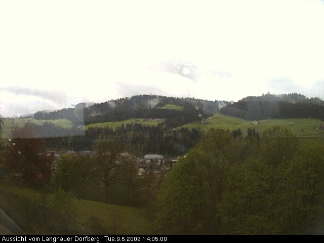 Webcam-Bild: Aussicht vom Dorfberg in Langnau 20060509-140500
