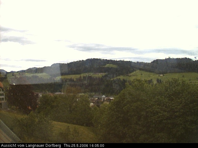 Webcam-Bild: Aussicht vom Dorfberg in Langnau 20060525-160500