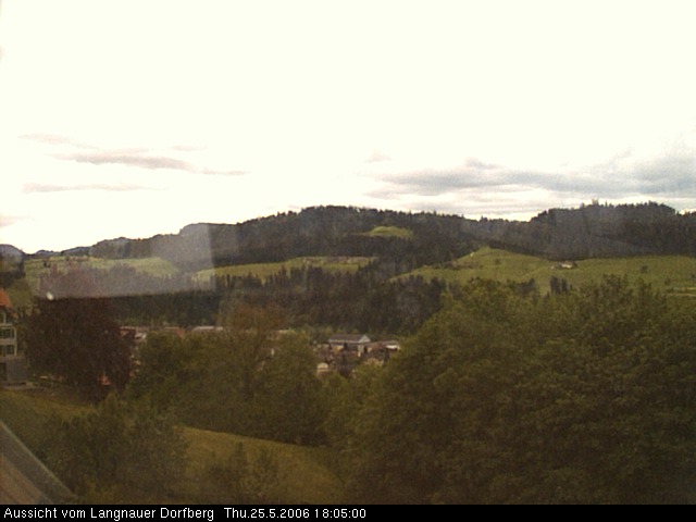 Webcam-Bild: Aussicht vom Dorfberg in Langnau 20060525-180500