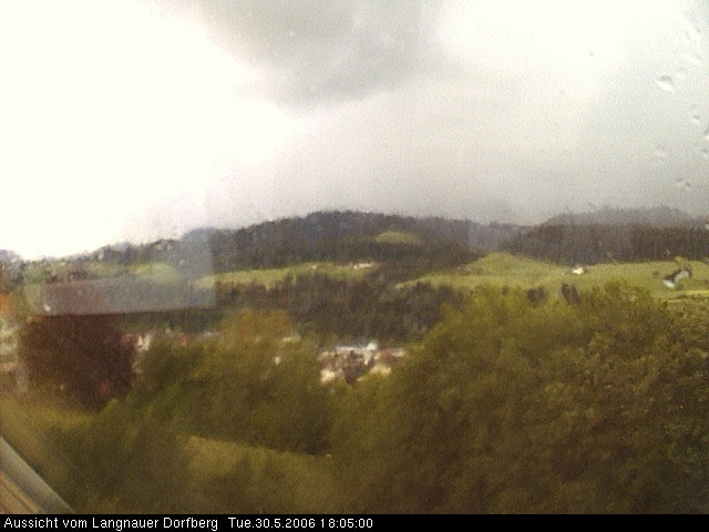 Webcam-Bild: Aussicht vom Dorfberg in Langnau 20060530-180500