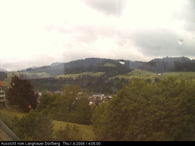 Webcam-Bild: Aussicht vom Dorfberg in Langnau 20060601-140500