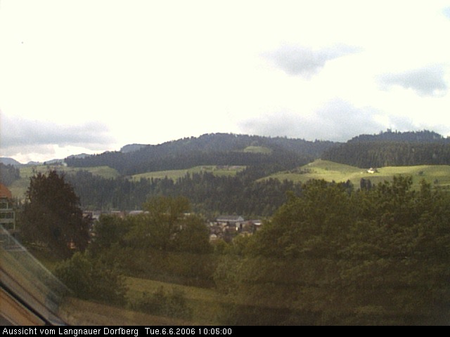 Webcam-Bild: Aussicht vom Dorfberg in Langnau 20060606-100500