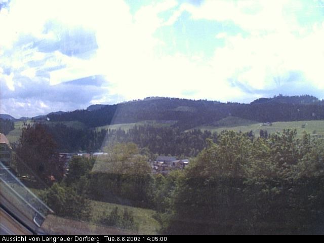 Webcam-Bild: Aussicht vom Dorfberg in Langnau 20060606-140500