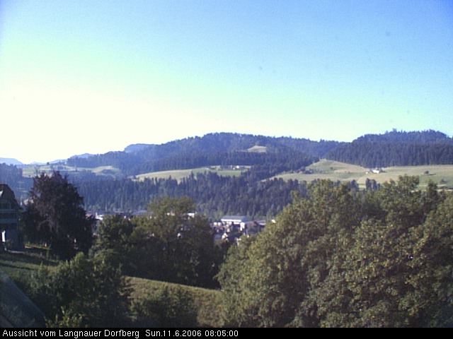 Webcam-Bild: Aussicht vom Dorfberg in Langnau 20060611-080500