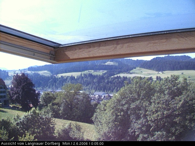 Webcam-Bild: Aussicht vom Dorfberg in Langnau 20060612-100500