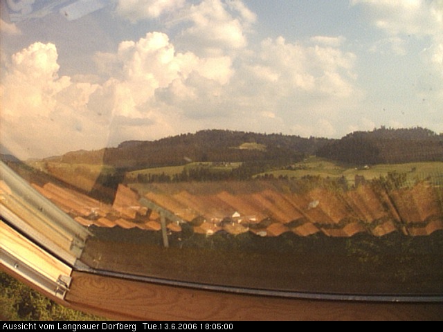 Webcam-Bild: Aussicht vom Dorfberg in Langnau 20060613-180500