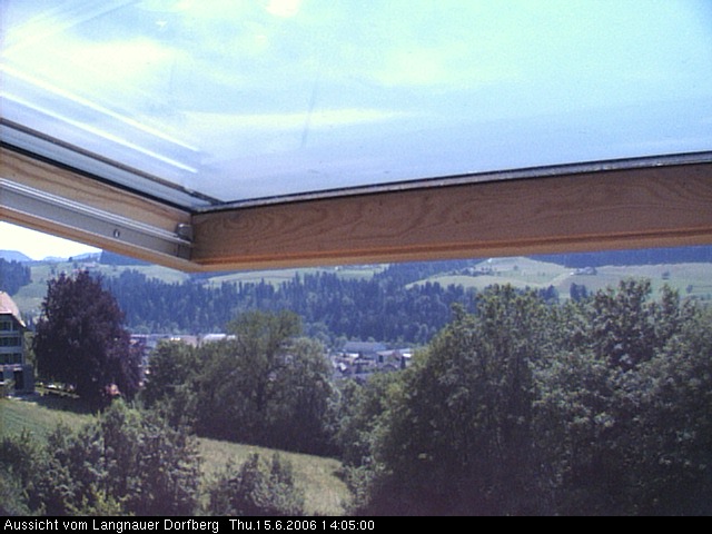 Webcam-Bild: Aussicht vom Dorfberg in Langnau 20060615-140500
