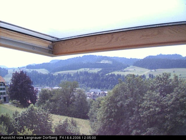 Webcam-Bild: Aussicht vom Dorfberg in Langnau 20060616-120500