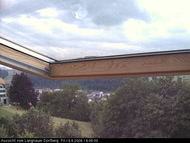Webcam-Bild: Aussicht vom Dorfberg in Langnau 20060616-180500