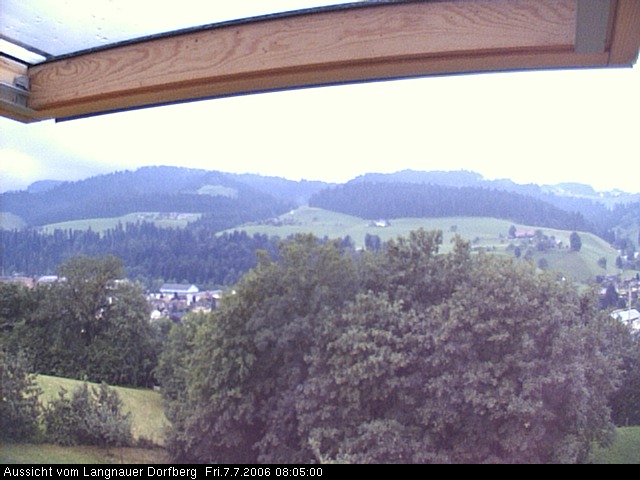 Webcam-Bild: Aussicht vom Dorfberg in Langnau 20060707-080500