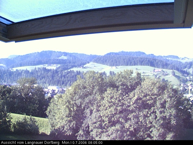 Webcam-Bild: Aussicht vom Dorfberg in Langnau 20060710-080500