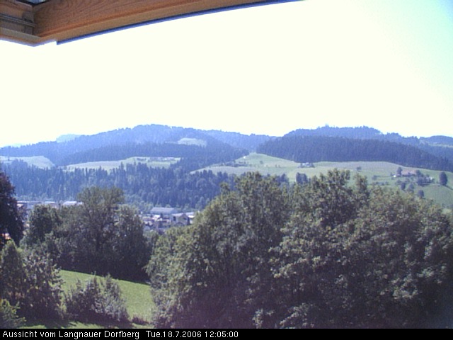 Webcam-Bild: Aussicht vom Dorfberg in Langnau 20060718-120500