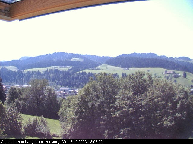 Webcam-Bild: Aussicht vom Dorfberg in Langnau 20060724-120500