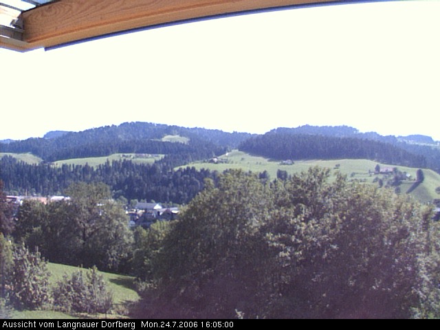 Webcam-Bild: Aussicht vom Dorfberg in Langnau 20060724-160500