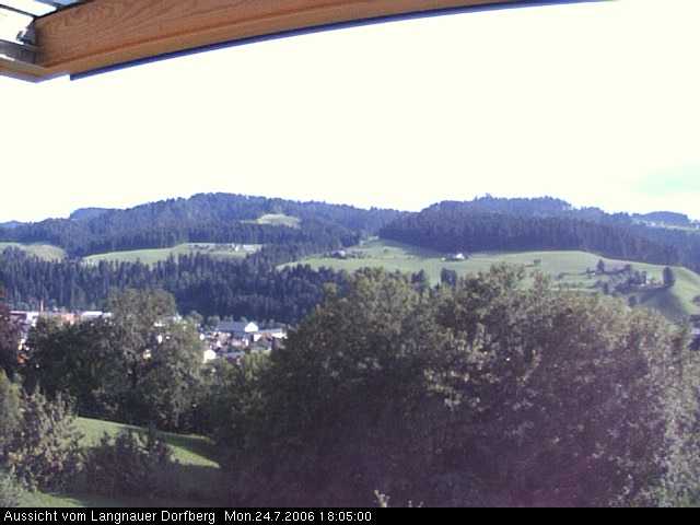 Webcam-Bild: Aussicht vom Dorfberg in Langnau 20060724-180500