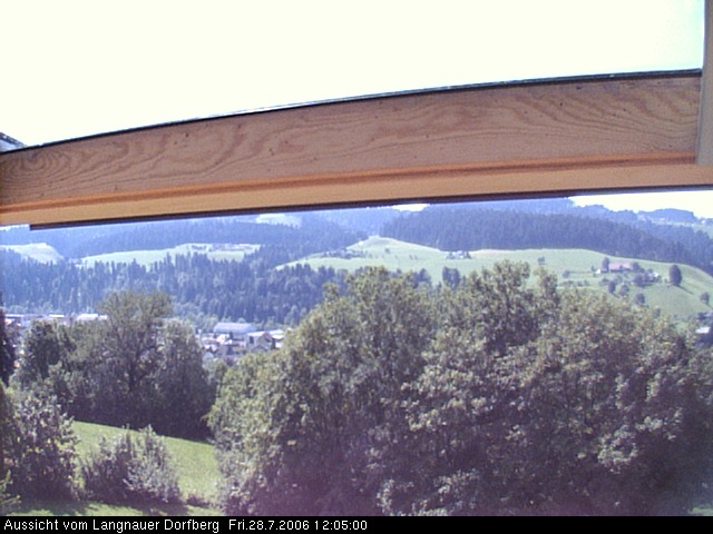 Webcam-Bild: Aussicht vom Dorfberg in Langnau 20060728-120500