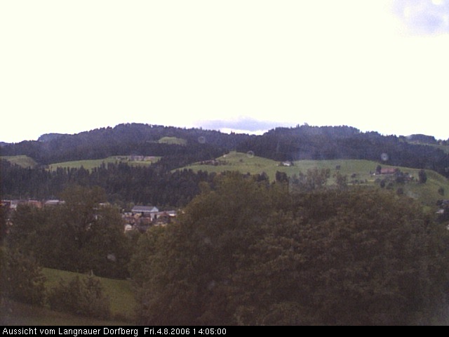 Webcam-Bild: Aussicht vom Dorfberg in Langnau 20060804-140500