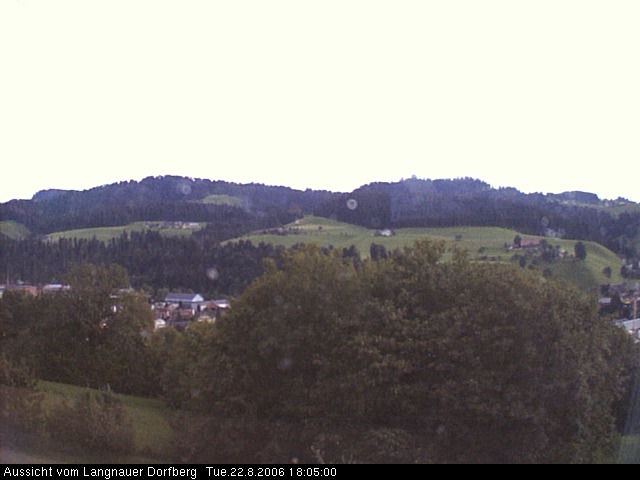 Webcam-Bild: Aussicht vom Dorfberg in Langnau 20060822-180500