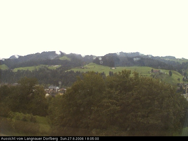 Webcam-Bild: Aussicht vom Dorfberg in Langnau 20060827-180500