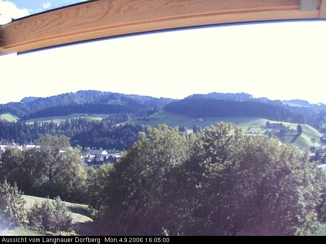 Webcam-Bild: Aussicht vom Dorfberg in Langnau 20060904-160500