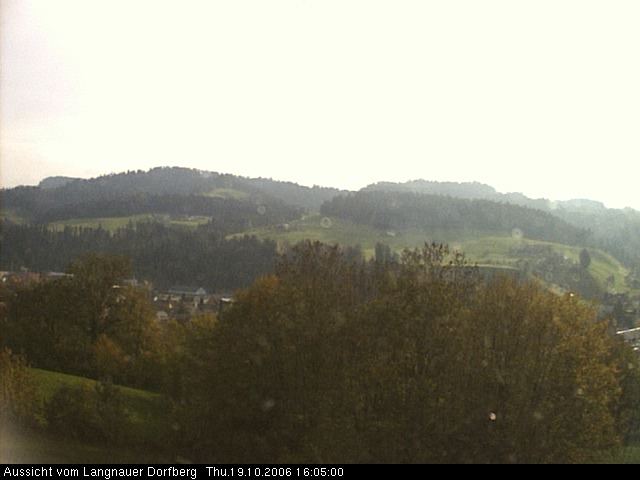 Webcam-Bild: Aussicht vom Dorfberg in Langnau 20061019-160500