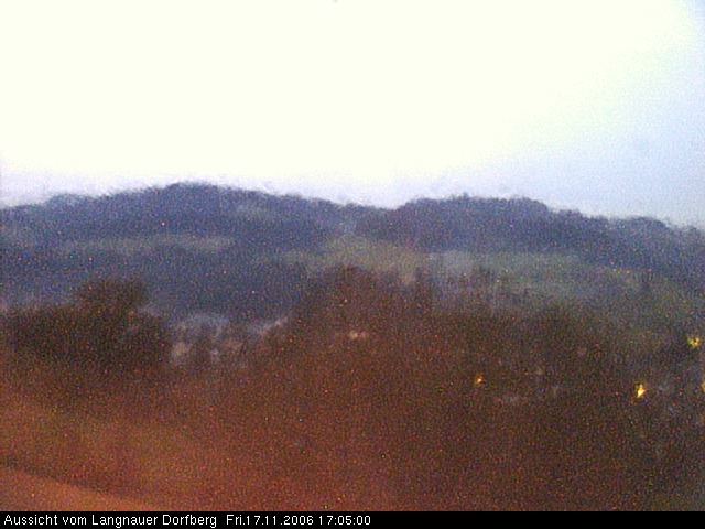 Webcam-Bild: Aussicht vom Dorfberg in Langnau 20061117-170500