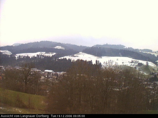 Webcam-Bild: Aussicht vom Dorfberg in Langnau 20061219-090500