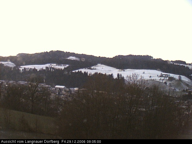 Webcam-Bild: Aussicht vom Dorfberg in Langnau 20061229-080500