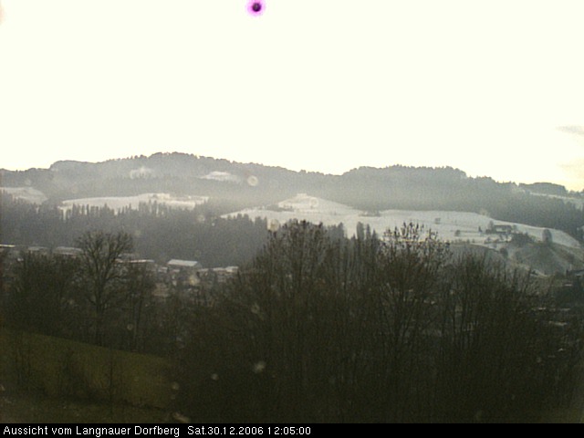Webcam-Bild: Aussicht vom Dorfberg in Langnau 20061230-120500