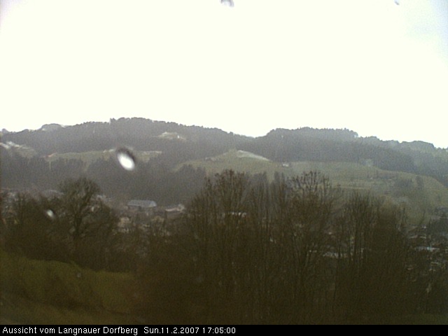 Webcam-Bild: Aussicht vom Dorfberg in Langnau 20070211-170500