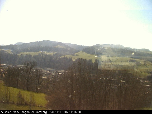 Webcam-Bild: Aussicht vom Dorfberg in Langnau 20070312-120500