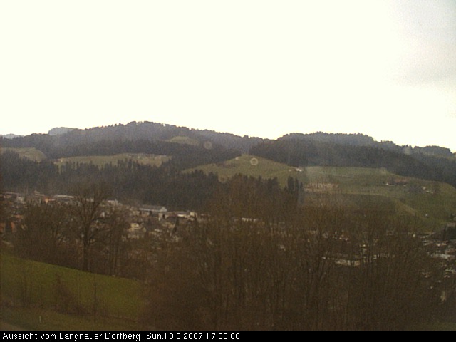 Webcam-Bild: Aussicht vom Dorfberg in Langnau 20070318-170500