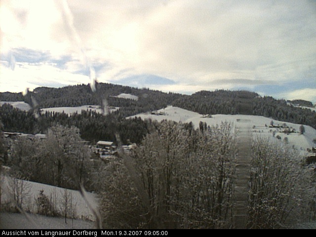 Webcam-Bild: Aussicht vom Dorfberg in Langnau 20070319-090500