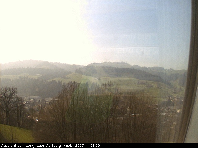 Webcam-Bild: Aussicht vom Dorfberg in Langnau 20070406-110500