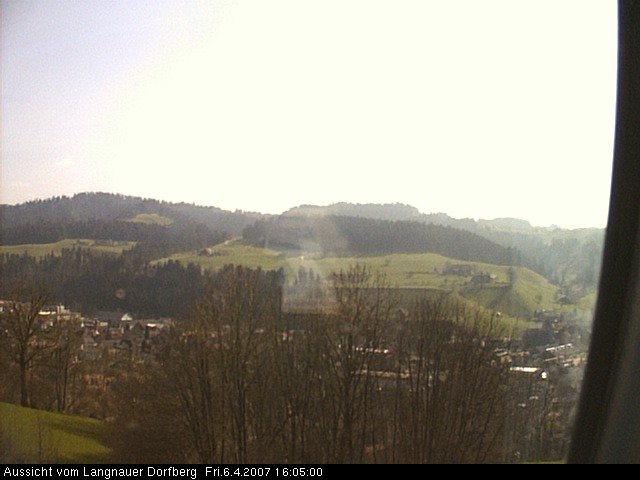 Webcam-Bild: Aussicht vom Dorfberg in Langnau 20070406-160500