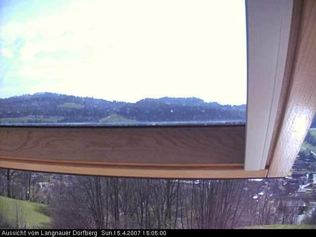 Webcam-Bild: Aussicht vom Dorfberg in Langnau 20070415-150500