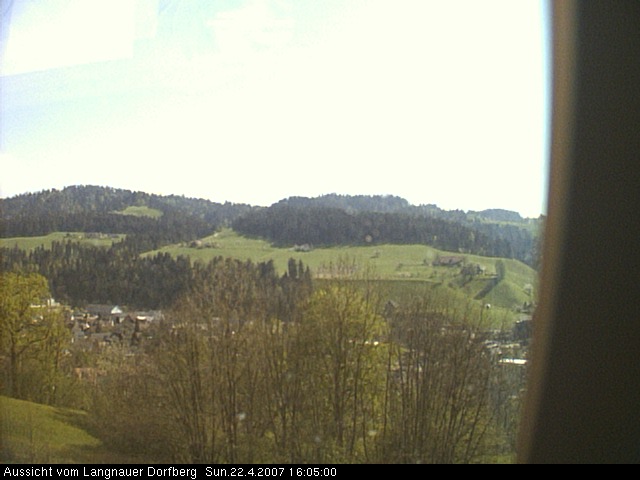 Webcam-Bild: Aussicht vom Dorfberg in Langnau 20070422-160500