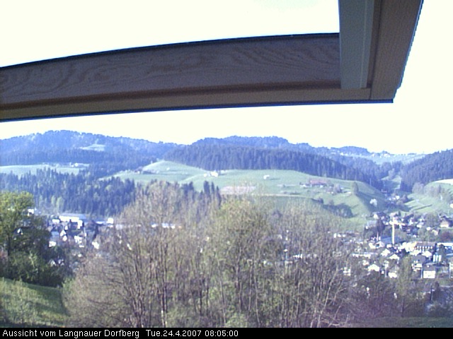 Webcam-Bild: Aussicht vom Dorfberg in Langnau 20070424-080500