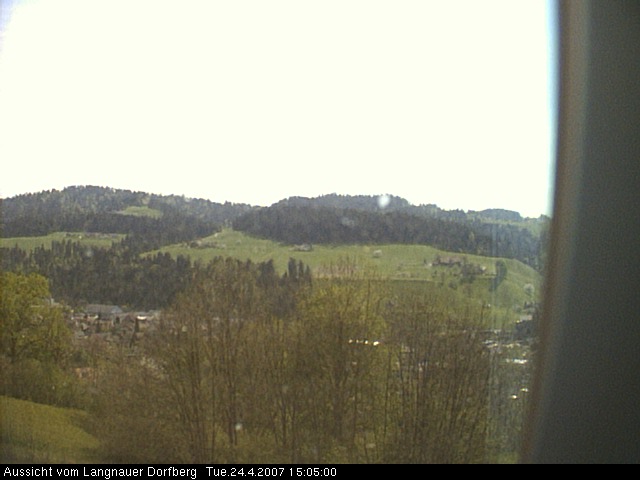 Webcam-Bild: Aussicht vom Dorfberg in Langnau 20070424-150500