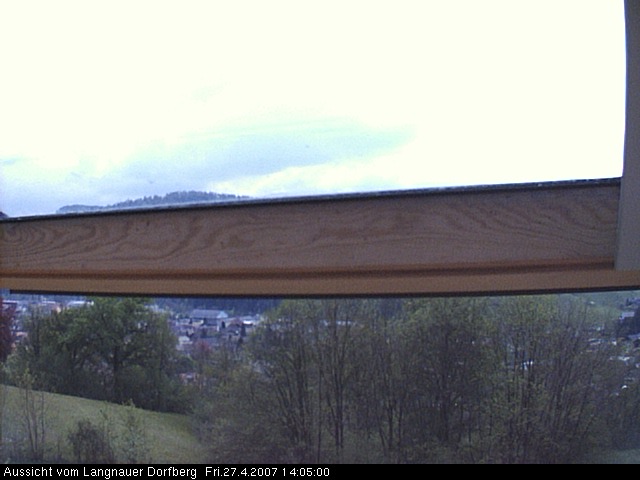 Webcam-Bild: Aussicht vom Dorfberg in Langnau 20070427-140500