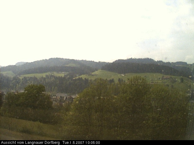 Webcam-Bild: Aussicht vom Dorfberg in Langnau 20070501-100500